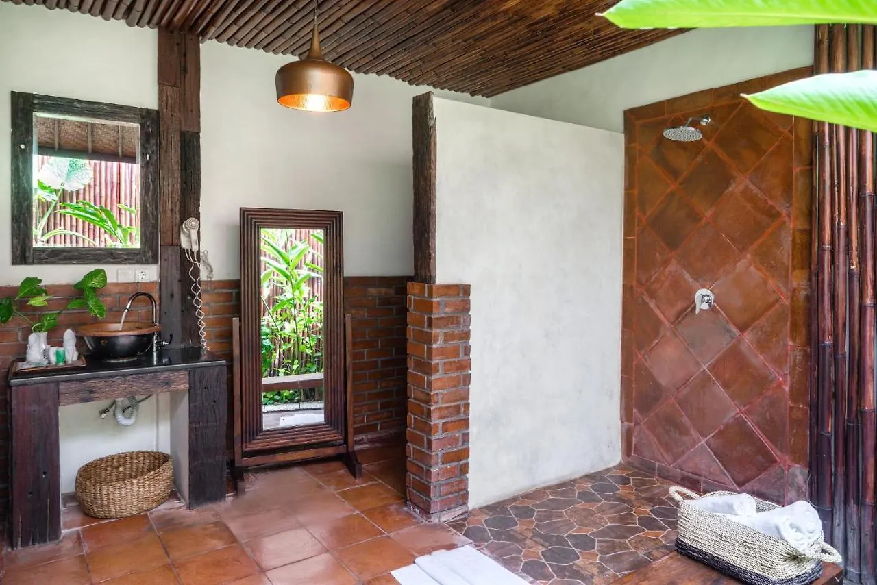 Ocean Star Villa Four Near Kudeta Beach Seminyak