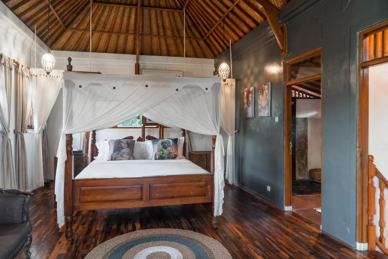 Ocean Star Villa Four Near Kudeta Beach Seminyak